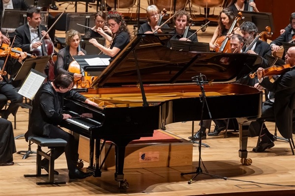 Crítica / Fazil Say y Nil Venditti, pura energía creativa - por Genma Sánchez Mugarra