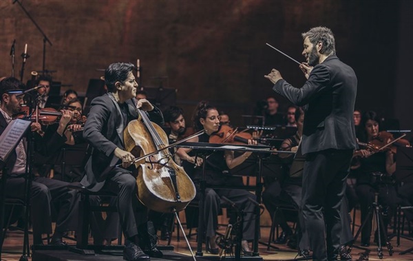 Crítica / Dirección de alto sentido dramático - por José Antonio Cantón