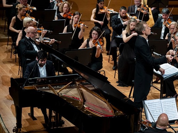 Crítica / Tres modelos de Romanticismo ruso, de 1876 a 1944 - por José M. Morate Moyano