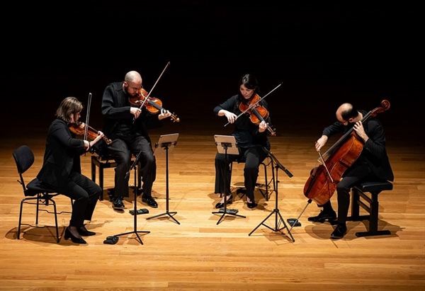 Crítica / Cuarteto Cosmos: Contraposición de épocas inglesas - por José M. Morate Moyano