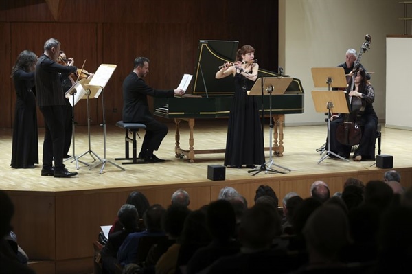 Crítica / Francesco Corti: maestría, virtuosismo y humildad en torno a Bach - por Simón Andueza