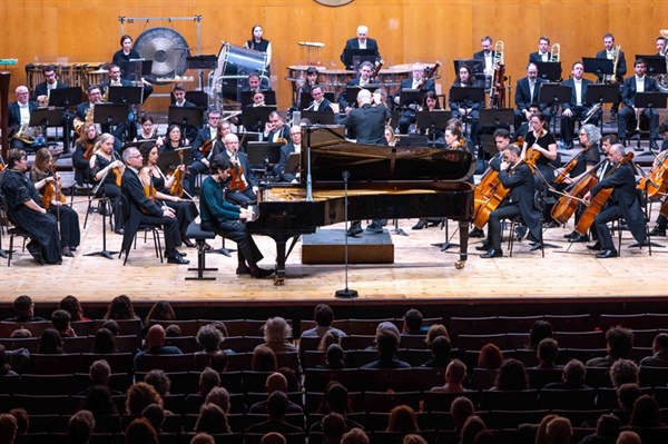 Crítica / Juan Floristán: Béla Bartók, apabullante planteamiento de precisión - por Ramón G. Balado