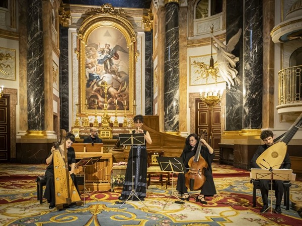 Crítica / Echo et Dulce sorprende por su calidad y propuesta artística - por Simón Andueza