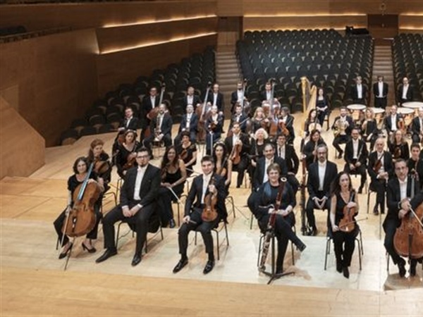 Jonathan Nott dirige a la OBC la Sinfonía Turangalîla en Ibermúsica con el pianista Pierre-Laurent Aimard