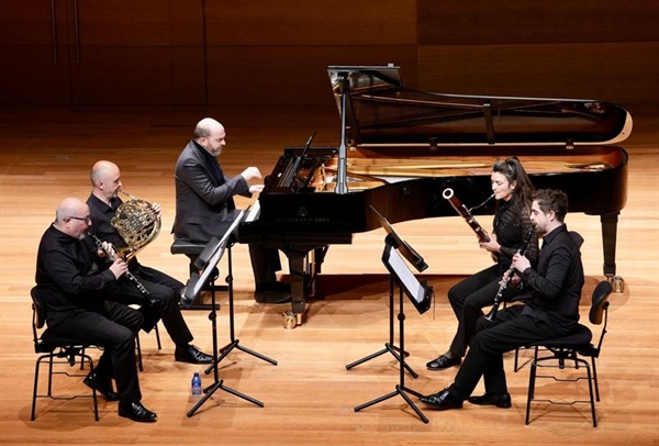 Crítica / Una despedida intensa por cuatro épocas diversas - por José M. Morate Moyano