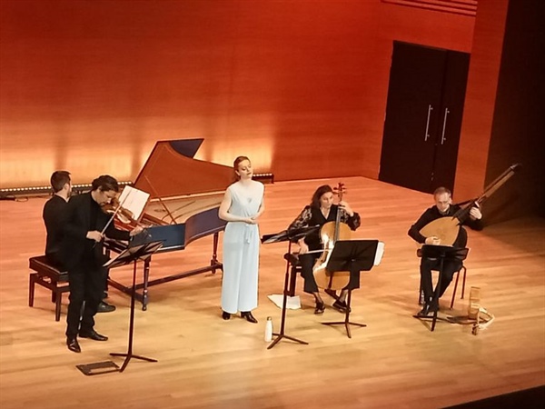 Crítica / Distinguidas compositoras de los siglos XVII y XVIII - por José Antonio Cantón