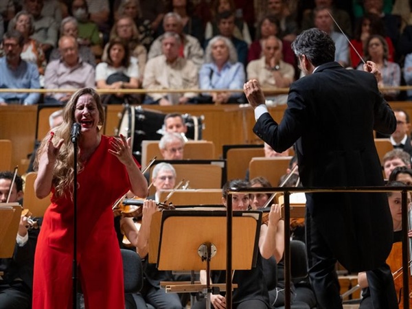 Crítica / Conmociones con Falla - por Juan Gómez Espinosa