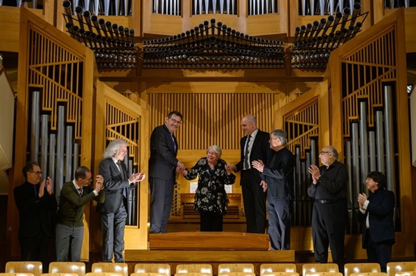 Crítica / Torrent-Bach - por Luis Mazorra Incera