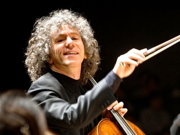 Steven Isserlis debuta en Pamplona con un concierto dedicado a Haydn, Beethoven y Arriaga en su 200 aniversario