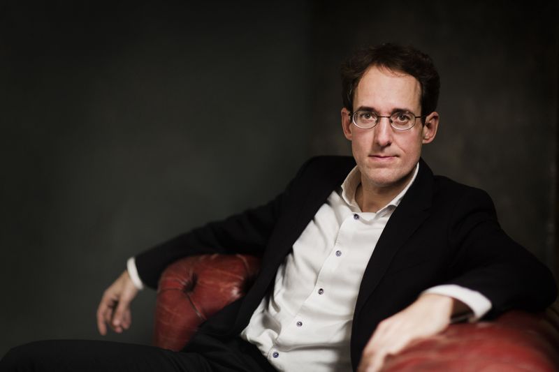 Pablo González regresa al podio de la OCNE con obras de Boulanger, Debussy y Chaikovski