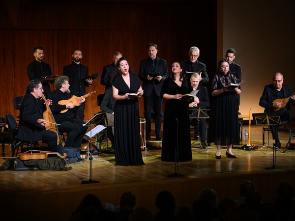Crítica / La brillante fiesta medieval de Capella de Ministrers - por Simón Andueza