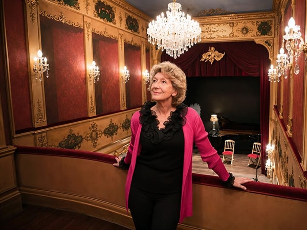 Opinión / Felicity Lott, la última dama del Imperio británico - por Francisco Villalba