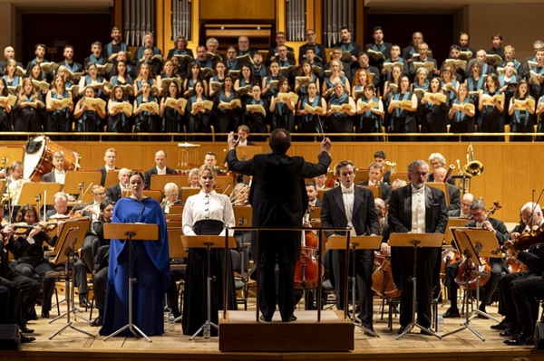 Crítica / Requiem de Verdi casi perfecto - por Jerónimo Marín