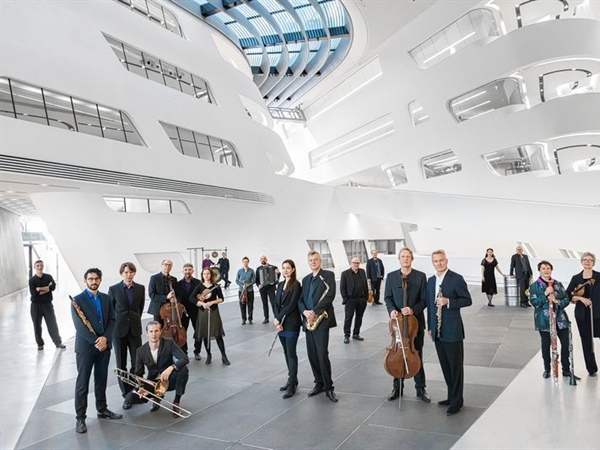 El Klangforum Wien en el ciclo Series 20/21 del CNDM con un concierto dedicado a Haas
