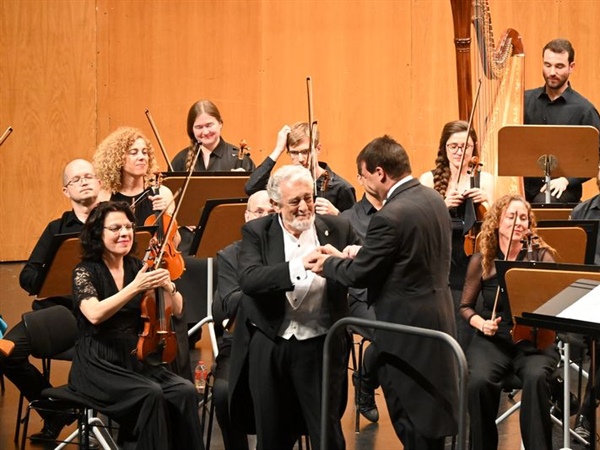 Crítica / Gala lírica de Plácido Domingo: el león y el tiempo - por Darío Fernández Ruiz