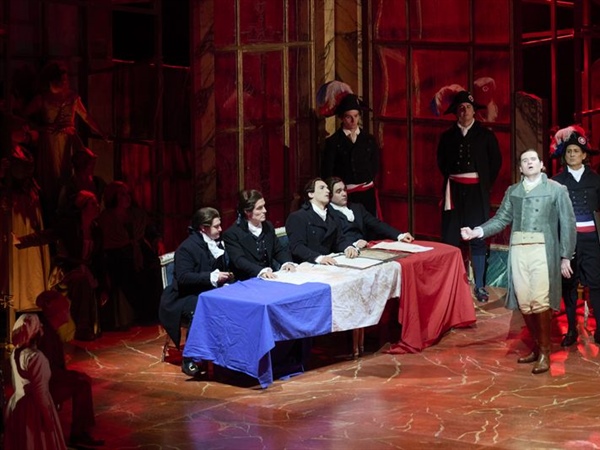 Crítica / Andrea Chénier en ABAO: verismo imponente - por Jerónimo Marín