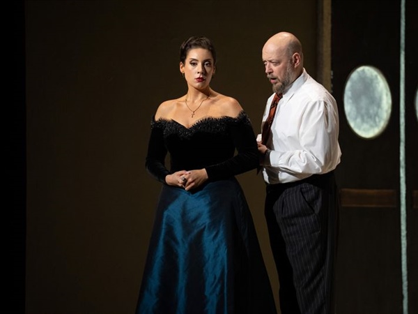 Crítica / Una Tosca en la estela de Roberto Rossellini - por Agustín Blanco Bazán