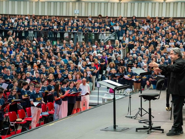 Crítica / Riccardo Muti y su mega coro en el festival de Ravenna de 2026 - por Agustín Blanco Bazán