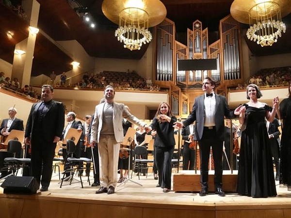 Crítica / Beethoven: concierto y misa - por Luis Mazorra Incera