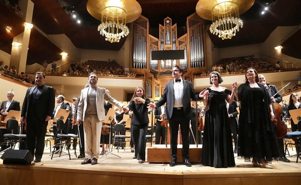 Crítica / Beethoven: concierto y misa - por Luis Mazorra Incera