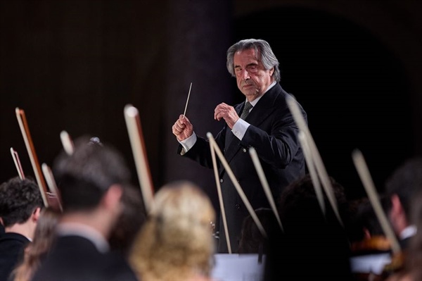 Crítica / Riccardo Muti en el Festival de Granada: historia sin memoria - por Mercedes García Molina