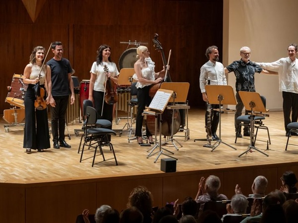 Crítica / Un quinteto singular - por Luis Mazorra Incera