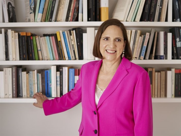 #Lecturasdeverano #Contrapunto / Entrevista con MÒNICA MARGARIT