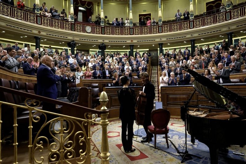 La voz y la música de Pau Casals llevan al Congreso de los Diputados su mensaje de paz