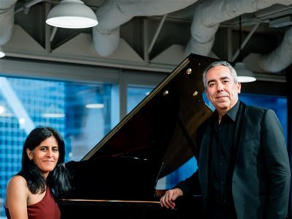 Del color orquestal a la intimidad del piano a cuatro manos, concierto del Bose-Pastor Duo en la RABASF