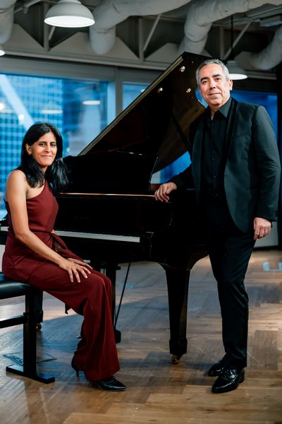 Del color orquestal a la intimidad del piano a cuatro manos, concierto del Bose-Pastor Duo en la RABASF