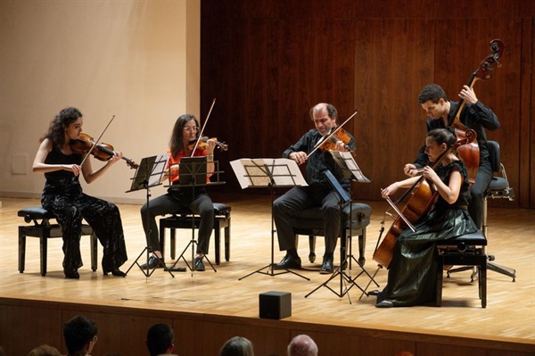 Crítica / Quintetos para iniciar el ciclo Satélites - por Luis Mazorra Incera