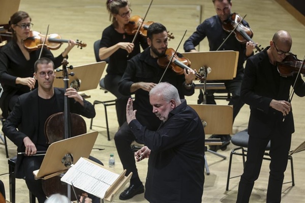 Crítica / Les Musiciens du Louvre en el cambio de ciclo del CNDM - por Simón Andueza