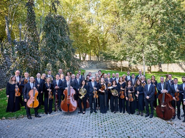 La Orquesta Sinfónica de Navarra inaugura su Temporada 26-27 junto al Orfeón Pamplonés