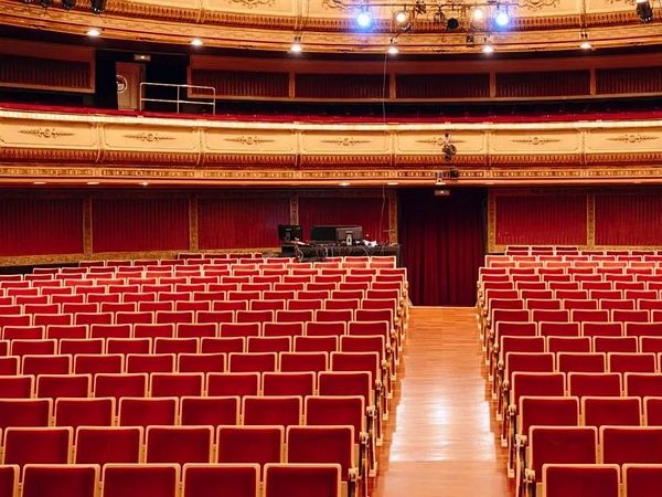 El Teatro de la Zarzuela abre sus puertas para celebrar que lleva 170 años levantando el telón
