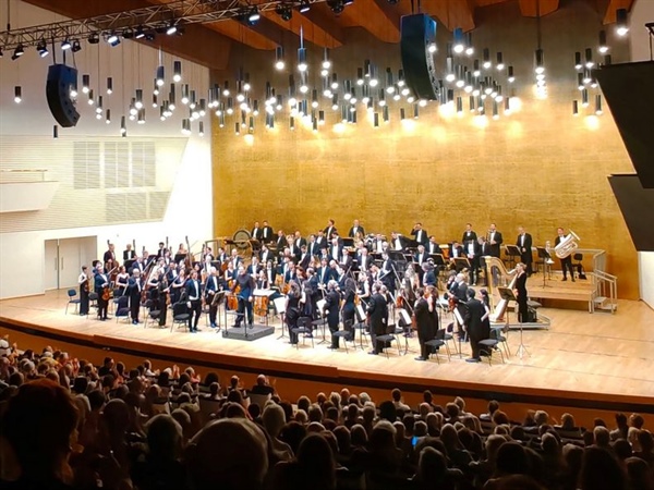 Crítica / Modélica conducción de Pablo González con la ONE - por José Antonio Cantón
