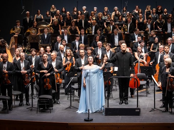 Crítica / Mahler: O Mensch! Gib Acht! - por Ramón García Balado