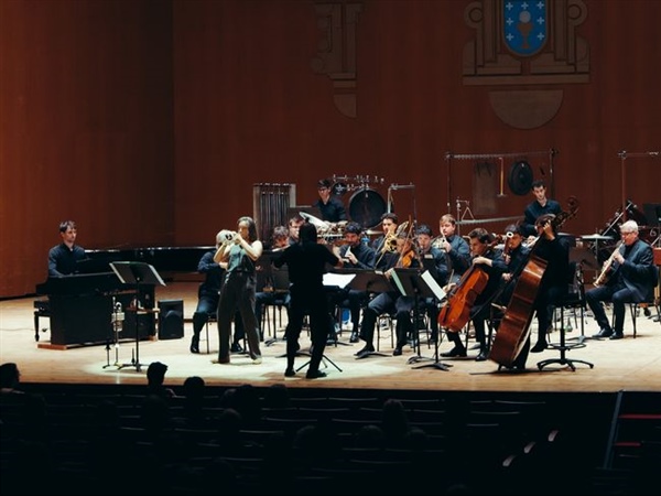 Crítica / Júlia Cruz: JONDE y Klangforum Wien - por Ramón García Balado