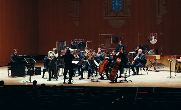 Crítica / Júlia Cruz: JONDE y Klangforum Wien - por Ramón García Balado