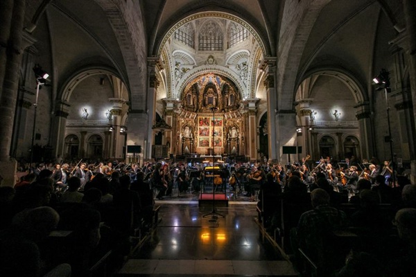 Crítica / El Grial sonoro: Wagner, Moliner y Saint-Saëns en la Catedral de València - por Joan Gómez Alemany