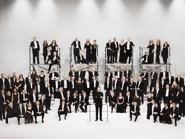 La Filarmónica de Oslo celebra su centenario en España con Vasily Petrenko
