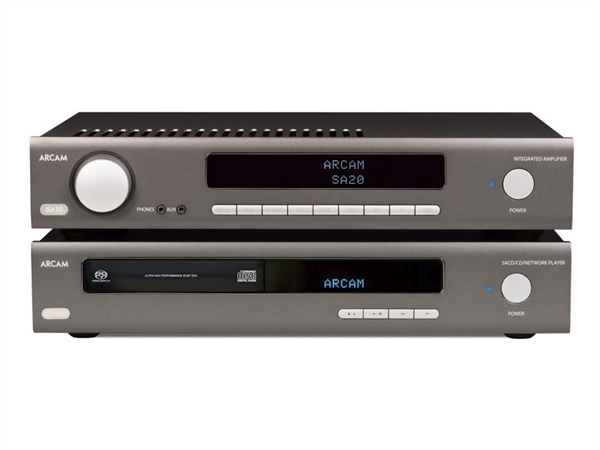 Arcam presenta dos amplificadores y un reproductor en red digital