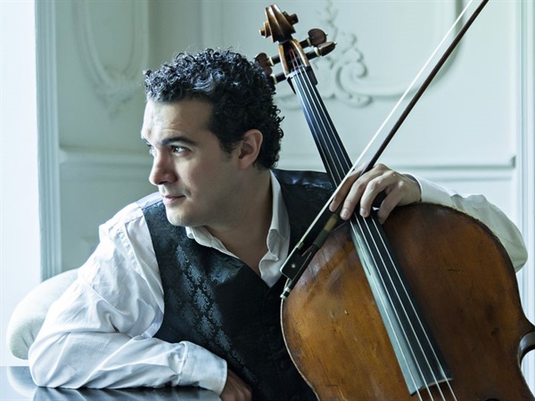 Adolfo Gutiérrez Arenas presenta “Dvorák: Cello Works”