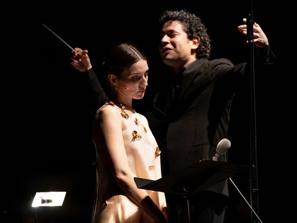 Nueva noche de estrellas en Peralada con Gustavo Dudamel la Mahler Chamber Orchestra & Friends y la actriz María Valverde