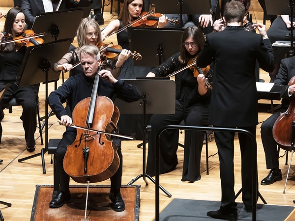 Crítica - Un Gerhardt extraordinario abrió la temporada de la OSCyL