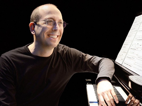 El pianista Alberto Rosado inaugura series 20/21 del CNDM en el Museo Reina Sofía