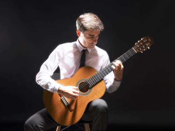 “La guitarra triunfante”