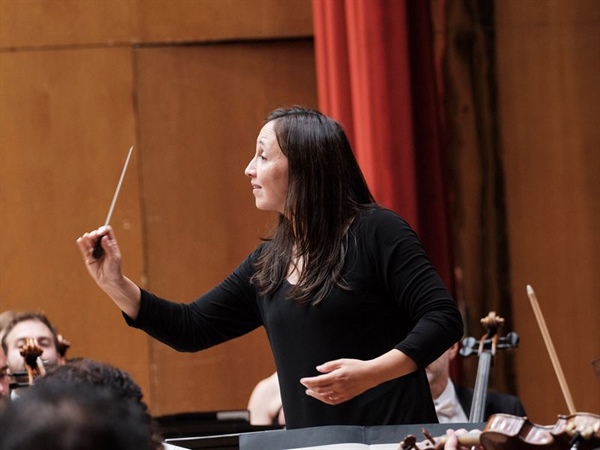 Joana Carneiro, nueva principal directora invitada de la Real Filharmonía de Galicia