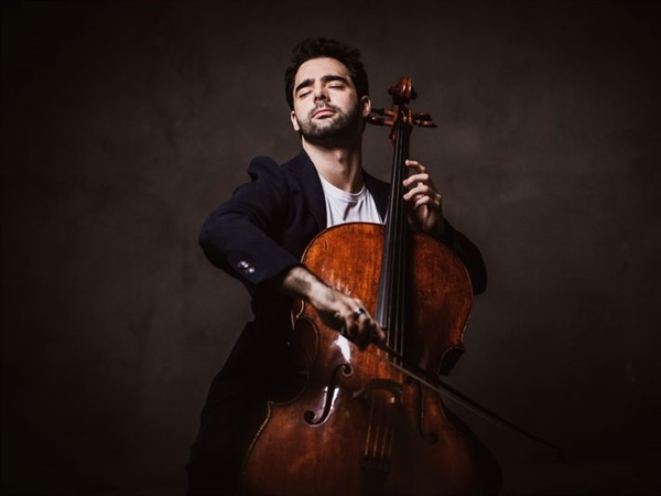 El violonchelista Pablo Ferrández se incorpora al sello Sony Classical