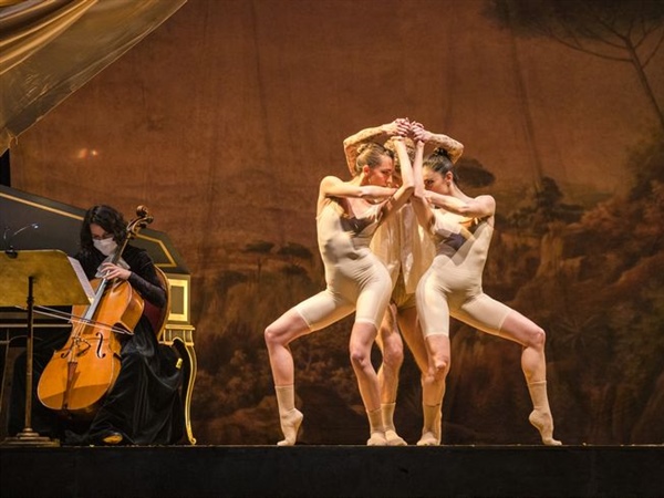 Crítica / Fandangos y Tonadillas: fusiona nuestro patrimonio de música, teatro y danza (por Simón Andueza)