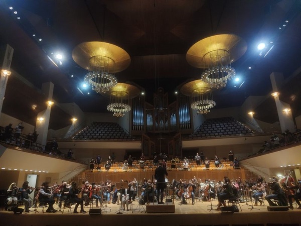 Crítica / Ayer, hoy y mañana (Concierto homenaje a las víctimas del terrorismo) - por Luis Mazorra